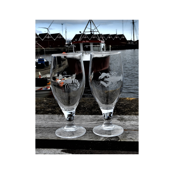 2 glas med fiskemotiver