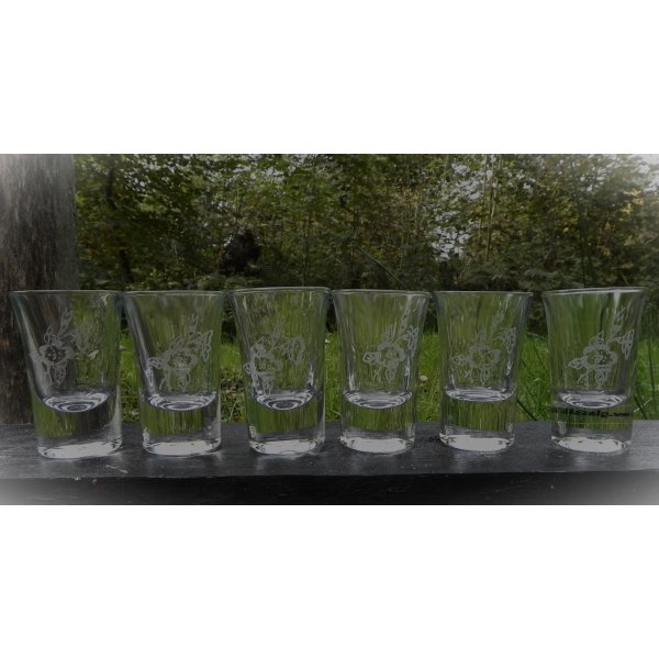 6 Bitterglas med rosemotiv